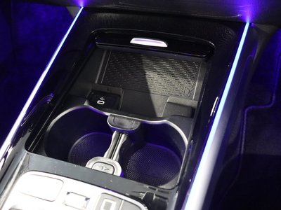 2026 Mercedes-BENZ GLB — миниатюра 35