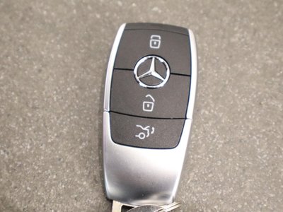 2026 Mercedes-BENZ GLB — миниатюра 78