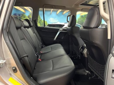TOYOTA LAND CRUISER PRADO - 9