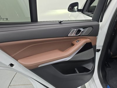 2025 BMW X5 — миниатюра 15
