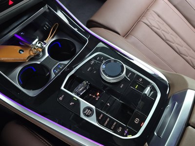 2025 BMW X5 — миниатюра 12