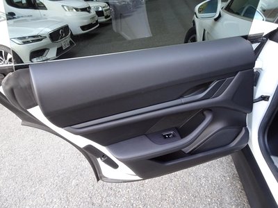2021 Porsche TAYCAN — миниатюра 54