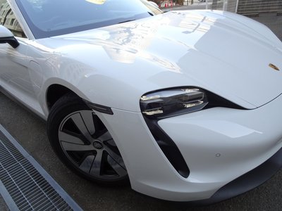 2021 Porsche TAYCAN — миниатюра 23