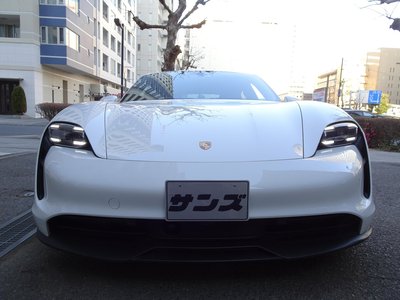 2021 Porsche TAYCAN photo 8