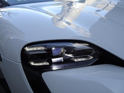 2021 Porsche TAYCAN — миниатюра 15
