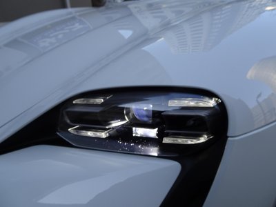 2021 Porsche TAYCAN — миниатюра 16