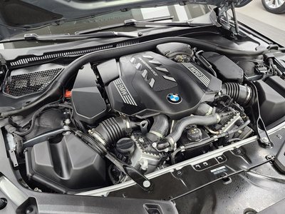 BMW 8 SERIES - 7