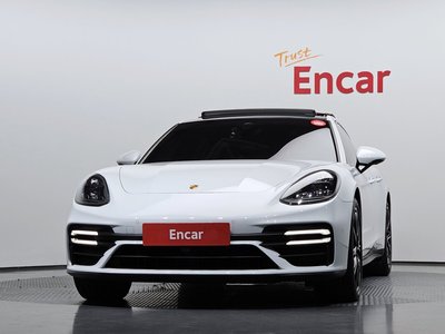 PORSCHE PANAMERA - 2