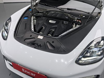 PORSCHE PANAMERA - 7