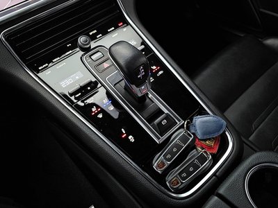 PORSCHE PANAMERA - 9