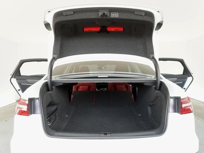 صورة مصغرة 21 لـ 2022 AUDI S6