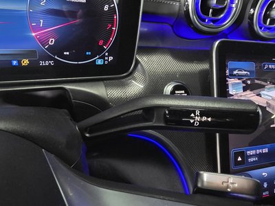 MERCEDES-BENZ C-CLASS - 9