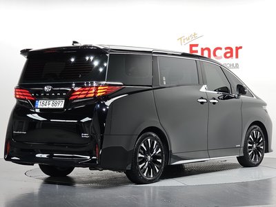 2025 Toyota ALPHARD — фото 3