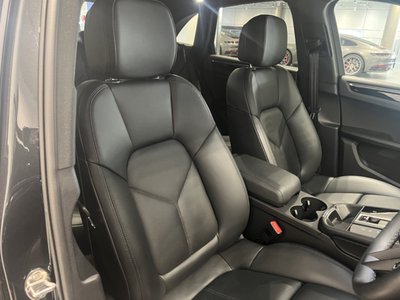 PORSCHE MACAN - 5