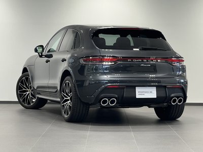PORSCHE MACAN - 3
