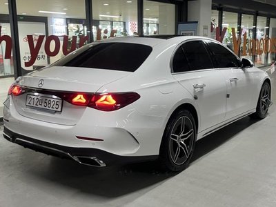 MERCEDES-BENZ E-CLASS - 3