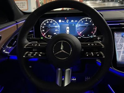 MERCEDES-BENZ E-CLASS - 10