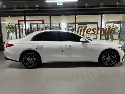 MERCEDES-BENZ E-CLASS - 2