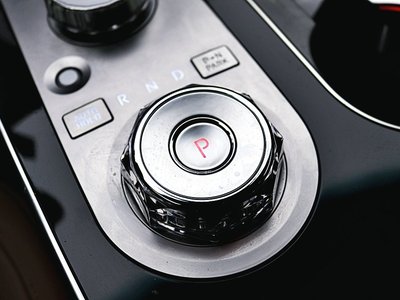 صورة 9 لـ 2023 Genesis GV80