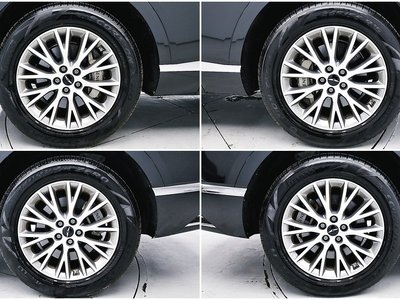 صورة 6 لـ 2023 Genesis GV80
