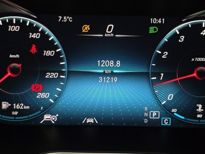 MERCEDES-BENZ GLC - 9