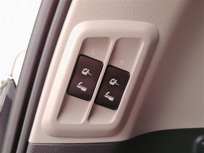 صورة مصغرة 17 لـ 2021 Toyota LAND CRUISER PRADO