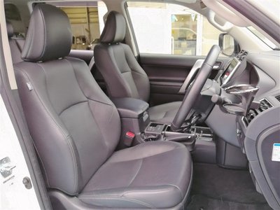 صورة 8 لـ 2021 Toyota LAND CRUISER PRADO