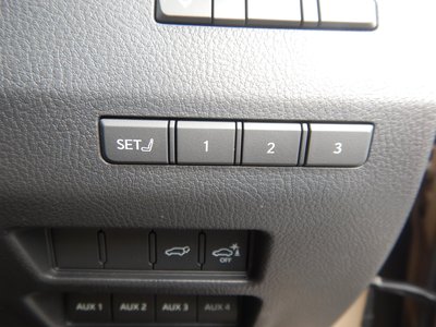 صورة 13 لـ 2025 Lexus GX