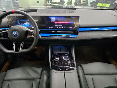 2025 BMW I5 — фото 5