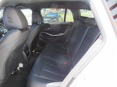 BMW 3 SERIES TOURING - 10