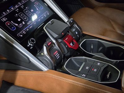 LAMBORGHINI URUS - 9