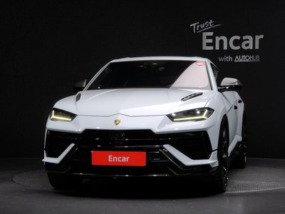 LAMBORGHINI URUS - 2