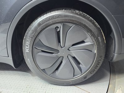 2025 Tesla MODEL Y 照片 8