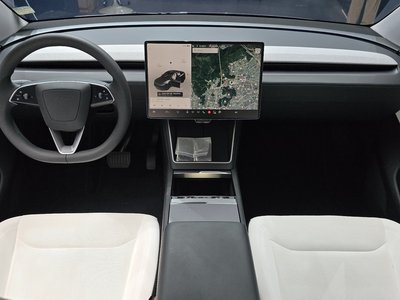 2025 Tesla MODEL Y 照片 5