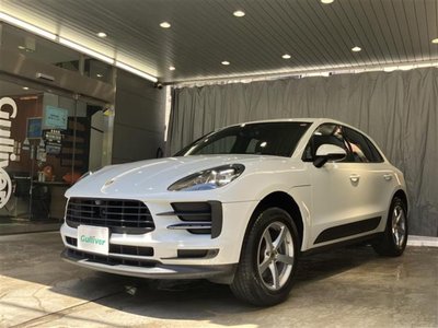PORSCHE MACAN - 7