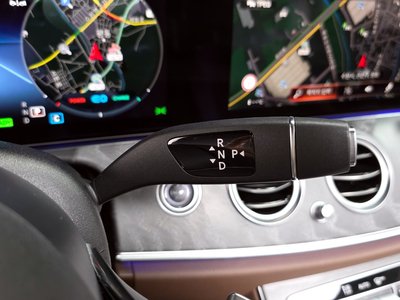 MERCEDES-BENZ E-CLASS - 9