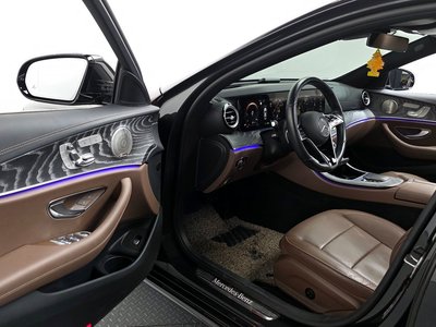 MERCEDES-BENZ E-CLASS - 10