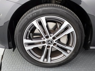 MERCEDES-BENZ E-CLASS - 6