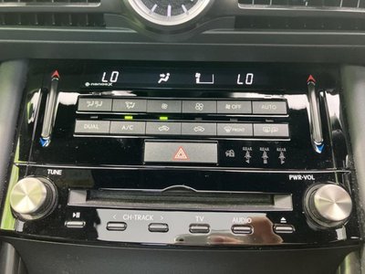 2024 Lexus IS — миниатюра 32