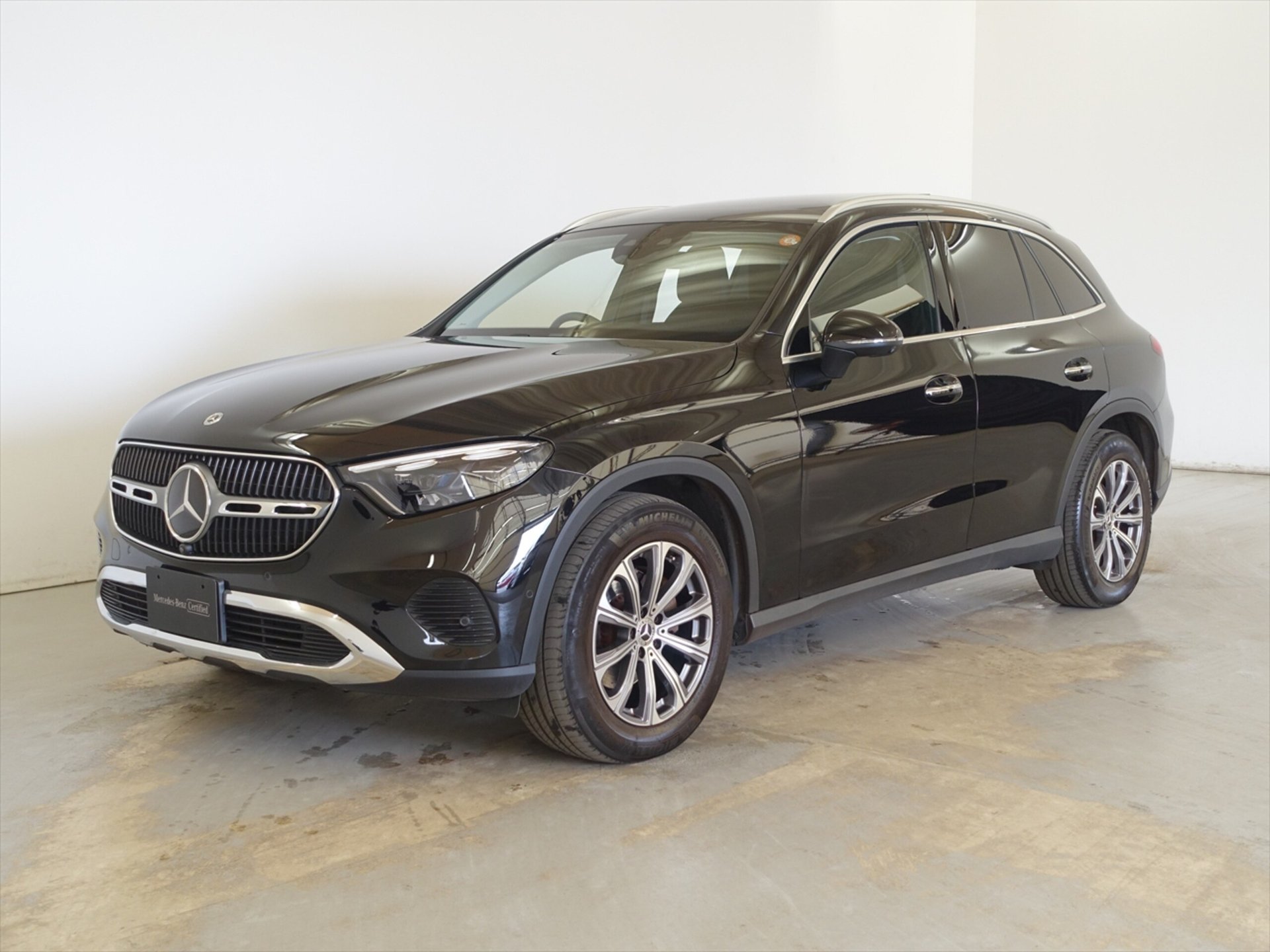 MERCEDES-BENZ GLC - View 1