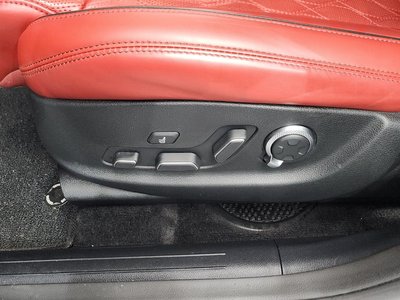 2021 Genesis GV70 — миниатюра 31