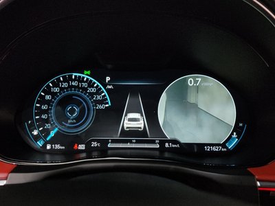 2021 Genesis GV70 — миниатюра 11