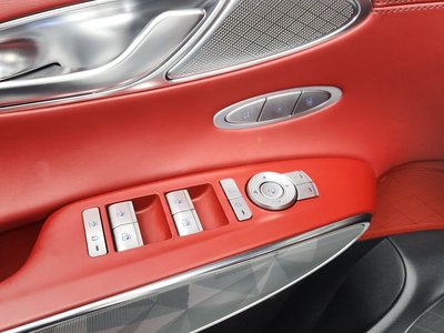 2021 Genesis GV70 — миниатюра 30