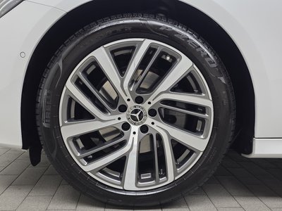 MERCEDES-BENZ E-CLASS - 6