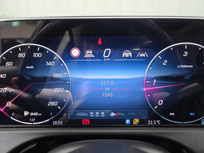 MERCEDES-BENZ E-CLASS - 8