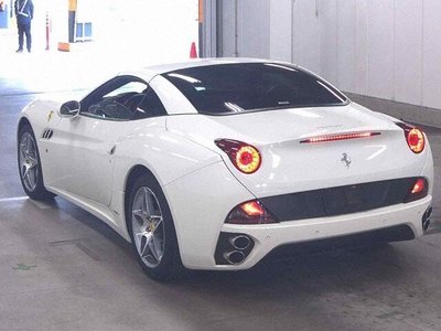 FERRARI CALIFORNIA - 2