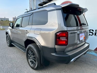 TOYOTA LAND CRUISER 250 - 8