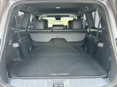 TOYOTA LAND CRUISER 250 - 10