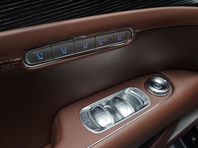 2024 Genesis G90 (RS4) thumbnail 28