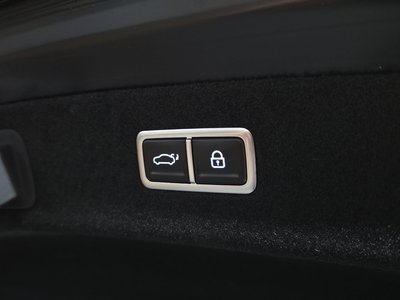 2024 Genesis G90 (RS4) thumbnail 34